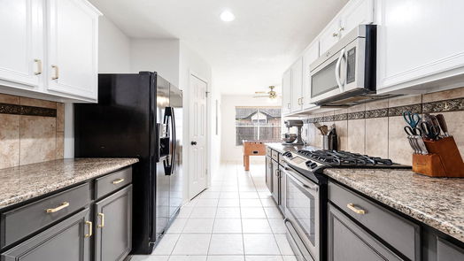 Pearland 1-story, 3-bed 3717 Pin Oak Drive E-idx