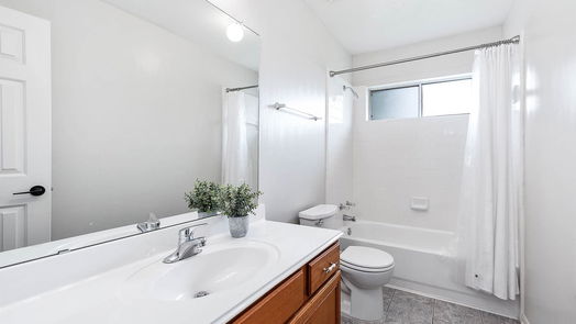 Pearland 1-story, 3-bed 3717 Pin Oak Drive E-idx