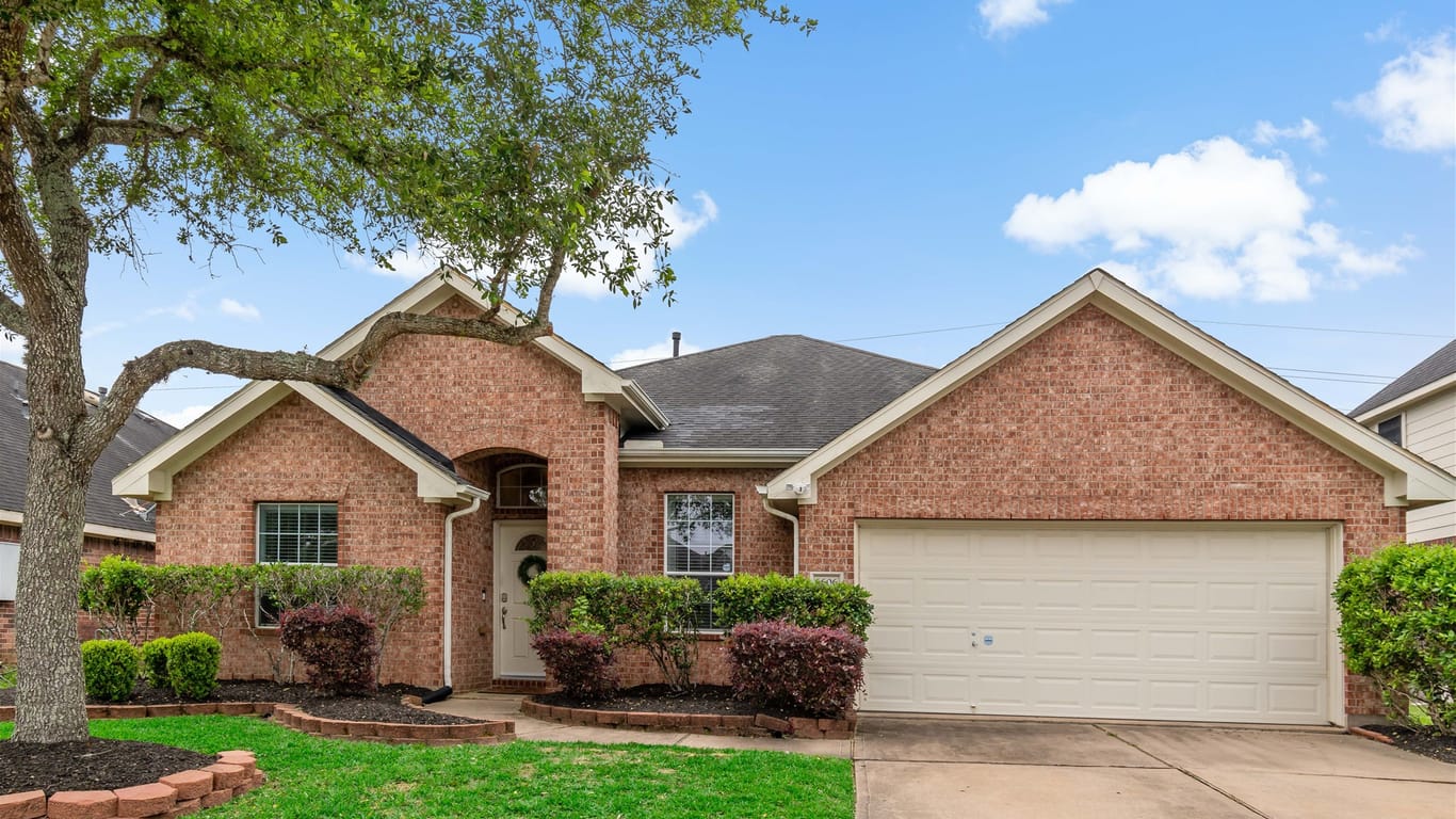 Pearland 1-story, 3-bed 2606 Dawn River Lane-idx