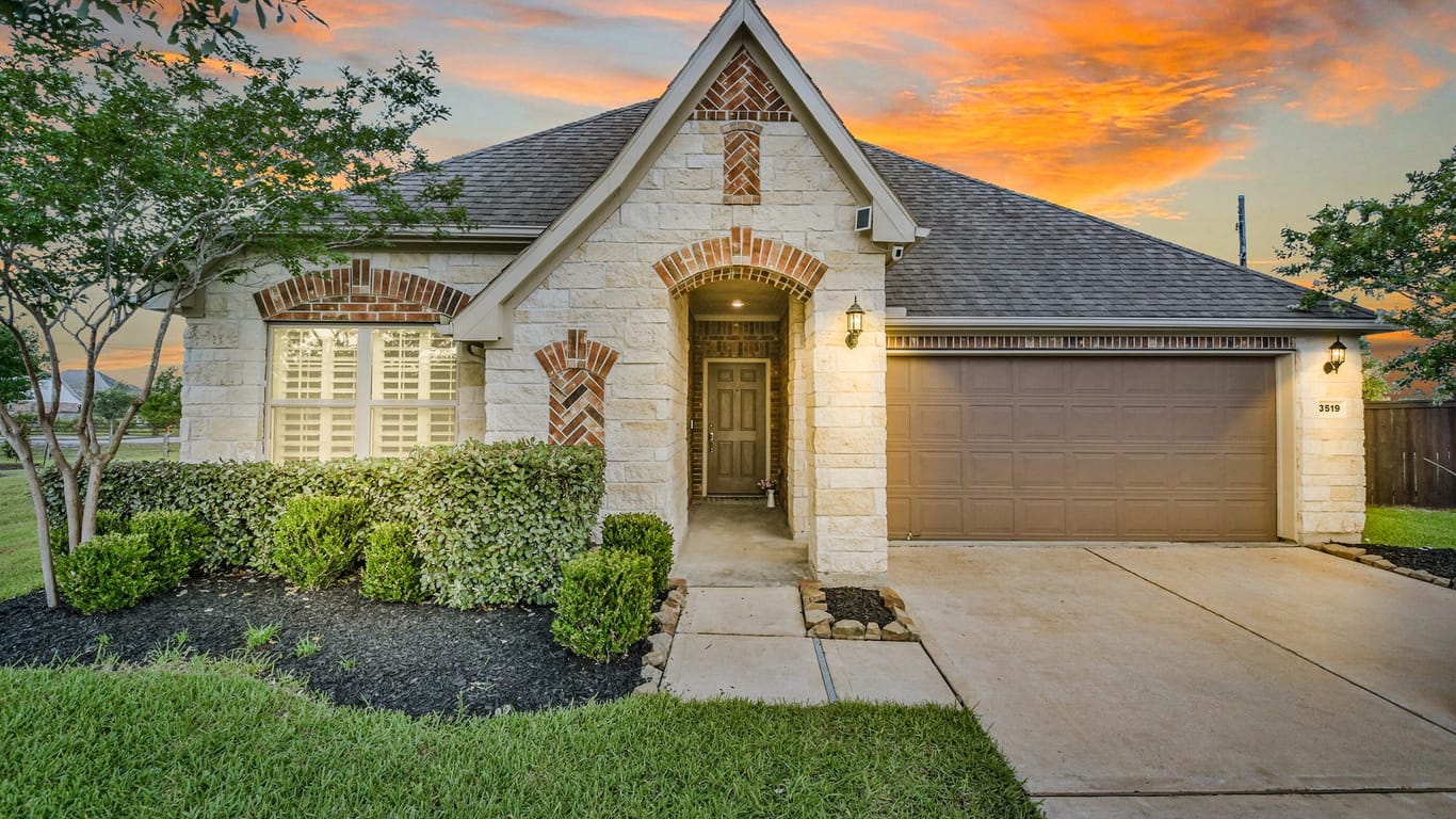 Pearland 1-story, 3-bed 3519 Waverly Springs Lane-idx