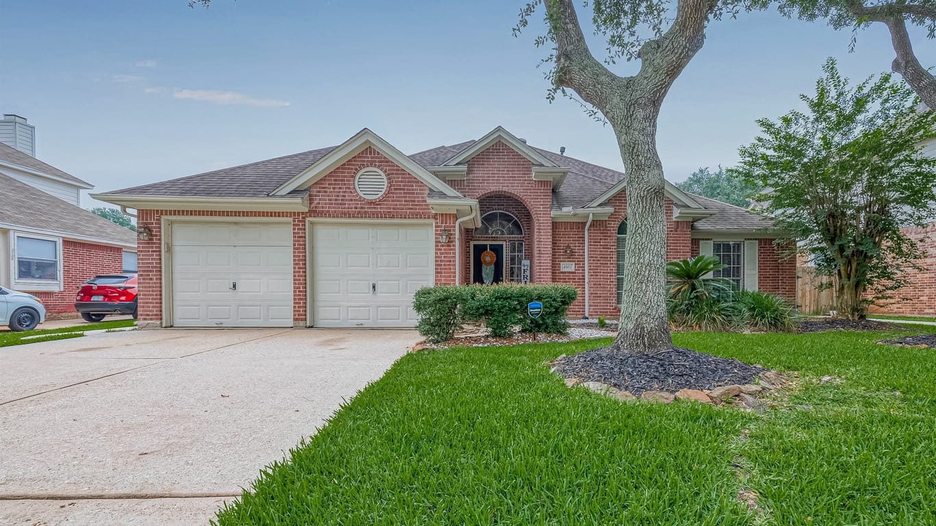 Pearland 1-story, 3-bed 3805 Sunrise Drive-idx