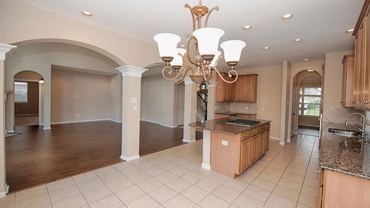 Pearland 2-story, 4-bed 3402 Monarch Meadow Lane-idx