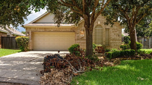 Pearland 1-story, 2-bed 2401 Ameno Drive-idx