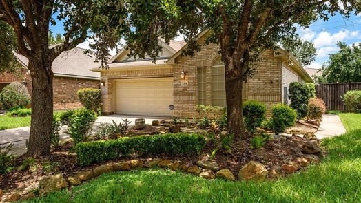 Pearland 1-story, 2-bed 2401 Ameno Drive-idx