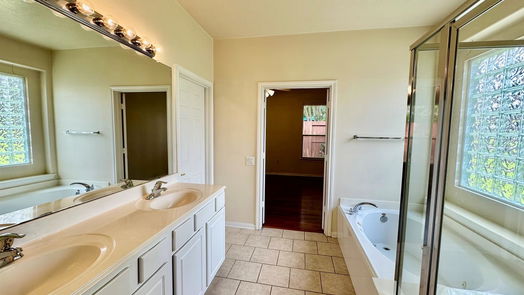 Pearland 1-story, 2-bed 1303 Palermo Drive-idx