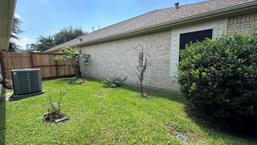 Pearland 1-story, 2-bed 1303 Palermo Drive-idx