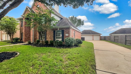 Pearland 2-story, 4-bed 3904 Canyon Lake Drive-idx