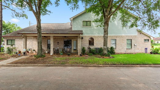 Pearland 2-story, 4-bed 2648 Country Club Drive-idx