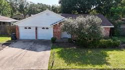 Pearland 1-story, 3-bed 2307 Goodrich Street-idx