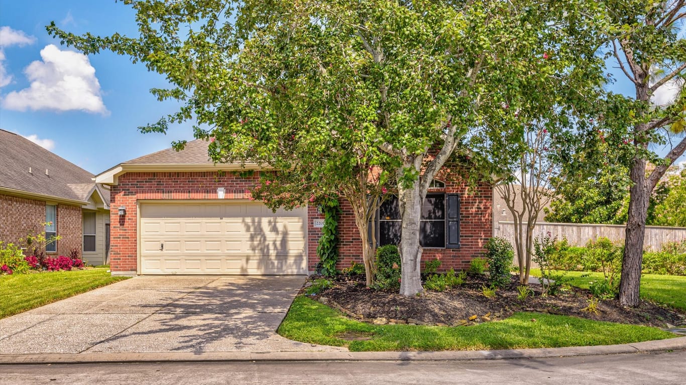 Pearland null-story, 3-bed 2202 E Marsala Drive-idx