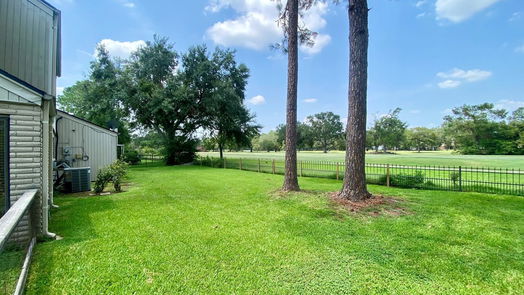 Pearland 2-story, 4-bed 2216 Green Tee Drive-idx