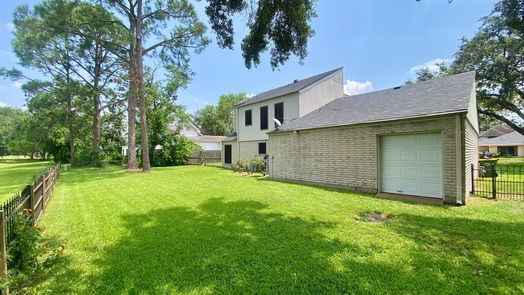 Pearland 2-story, 4-bed 2216 Green Tee Drive-idx