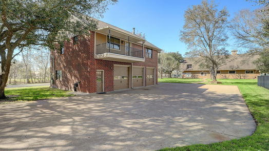 Pearland 2-story, 4-bed 5205 W Orange Street-idx