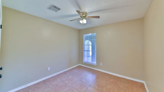 Pearland 1-story, 3-bed 2105 Roland Rue Street-idx