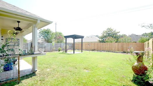 Pearland 1-story, 2-bed 2419 Ameno Drive-idx