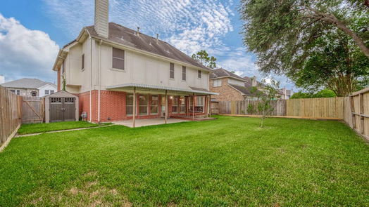 Pearland 2-story, 4-bed 1203 Chesterwood Drive-idx