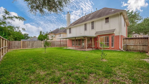 Pearland 2-story, 4-bed 1203 Chesterwood Drive-idx