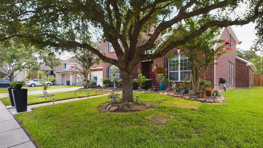 Pearland 2-story, 5-bed 2204 Verona Drive-idx