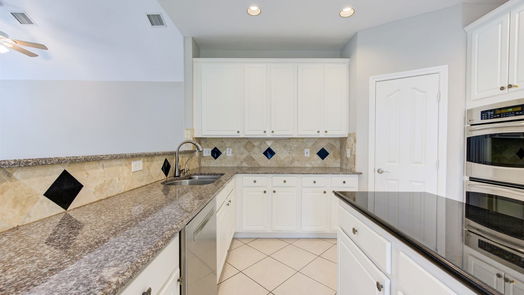 Pearland 2-story, 5-bed 1910 Willow Lake Drive-idx