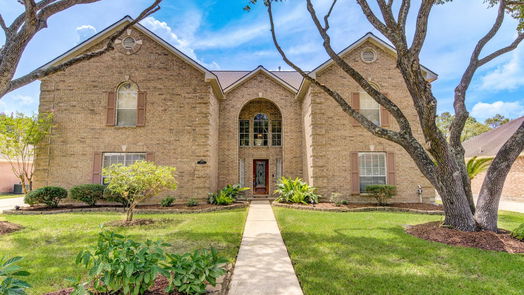 Pearland 2-story, 5-bed 1910 Willow Lake Drive-idx