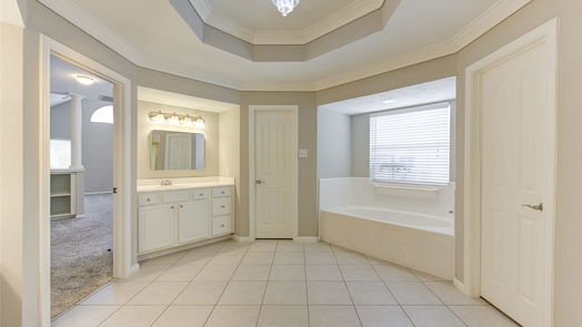 Pearland 2-story, 5-bed 1910 Willow Lake Drive-idx