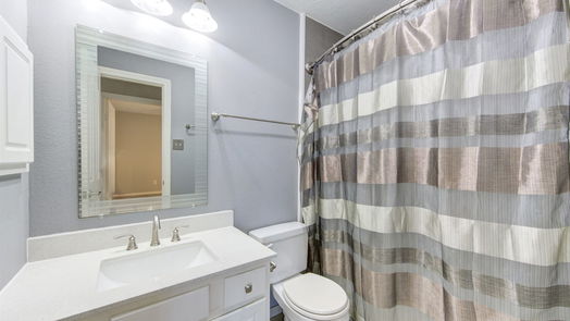 Pearland 2-story, 5-bed 1910 Willow Lake Drive-idx