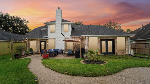 Pearland 2-story, 4-bed 3804 Sunset Meadows Drive-idx