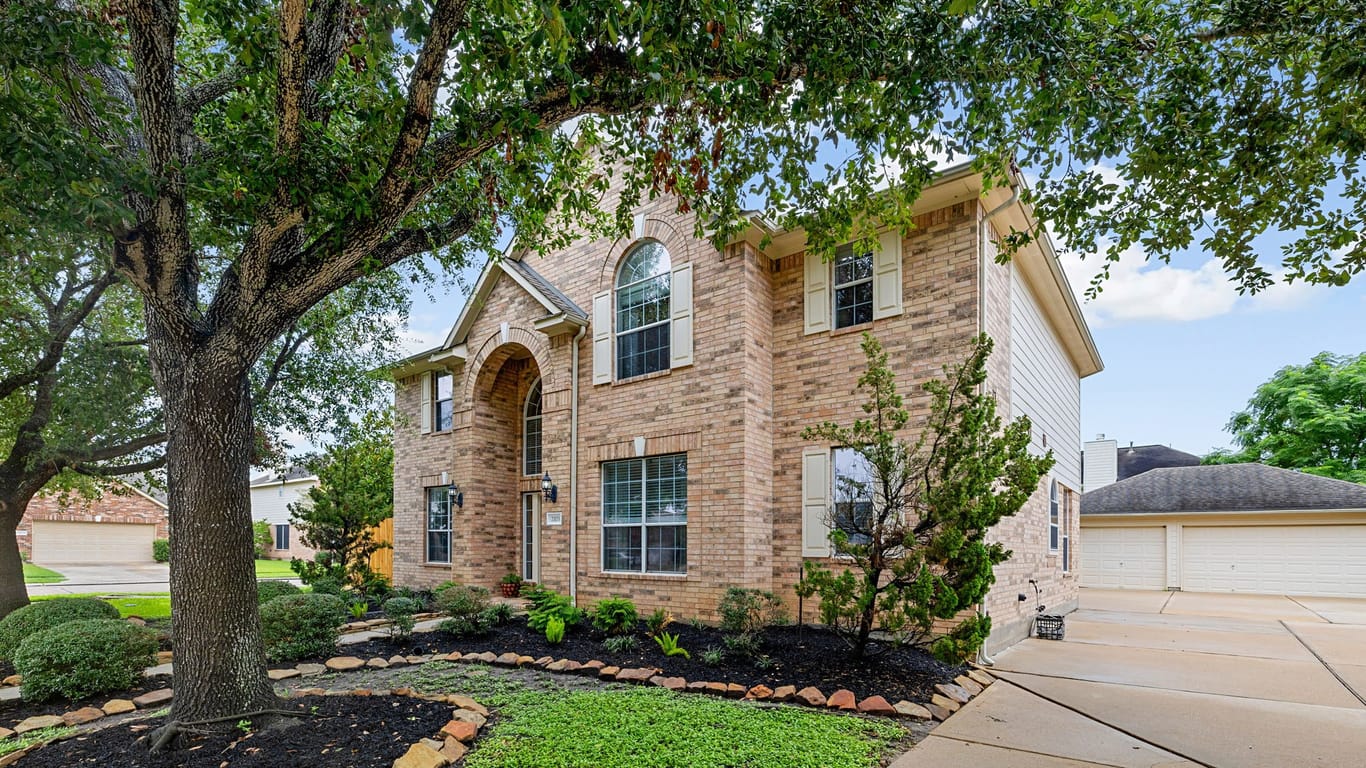 Pearland 2-story, 4-bed 2103 Fortuna Bella Drive-idx