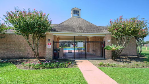 Pearland 1-story, 4-bed 1807 Oak Lodge Drive-idx