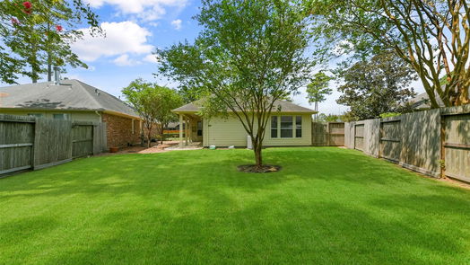 Pearland 1-story, 2-bed 1315 N Riviera Circle-idx