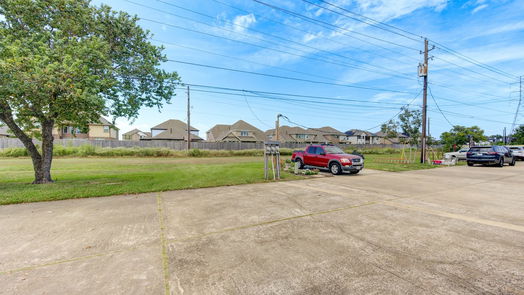 Pearland 2-story, 3-bed 2452 Country Club Drive-idx