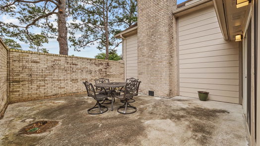 Pearland 2-story, 6-bed 2411 Golfcrest Drive-idx