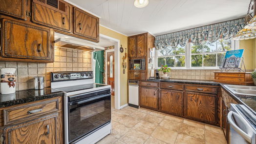 Pearland 2-story, 4-bed 2416 Washington Avenue-idx