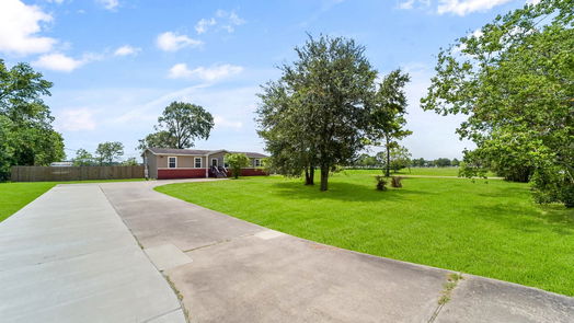 Pearland 1-story, 3-bed 8116 Hughes Ranch Road-idx