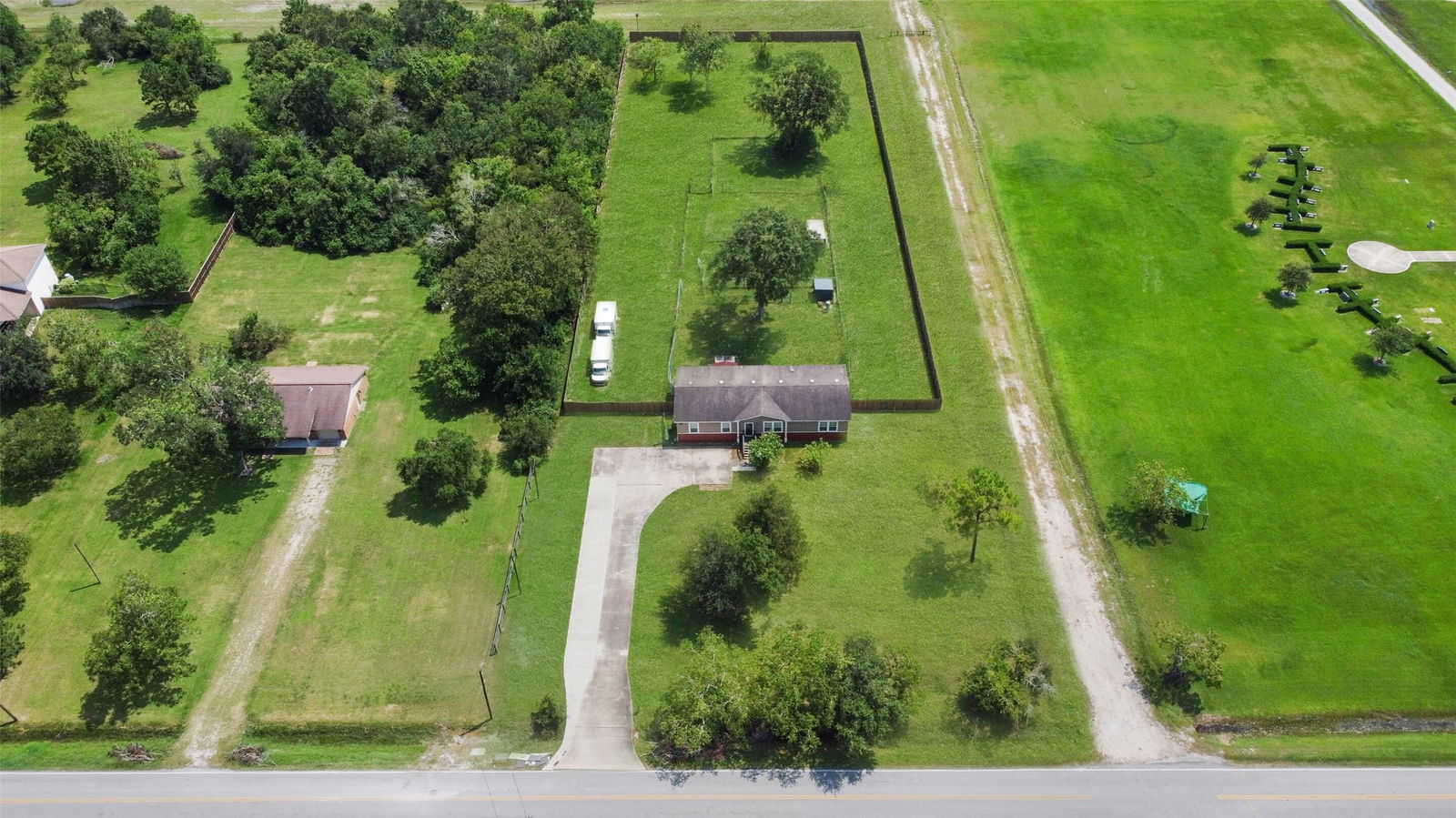 Pearland 1-story, 3-bed 8116 Hughes Ranch Road-idx