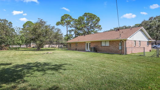 Pearland 1-story, 3-bed 2404 Halbert Drive-idx