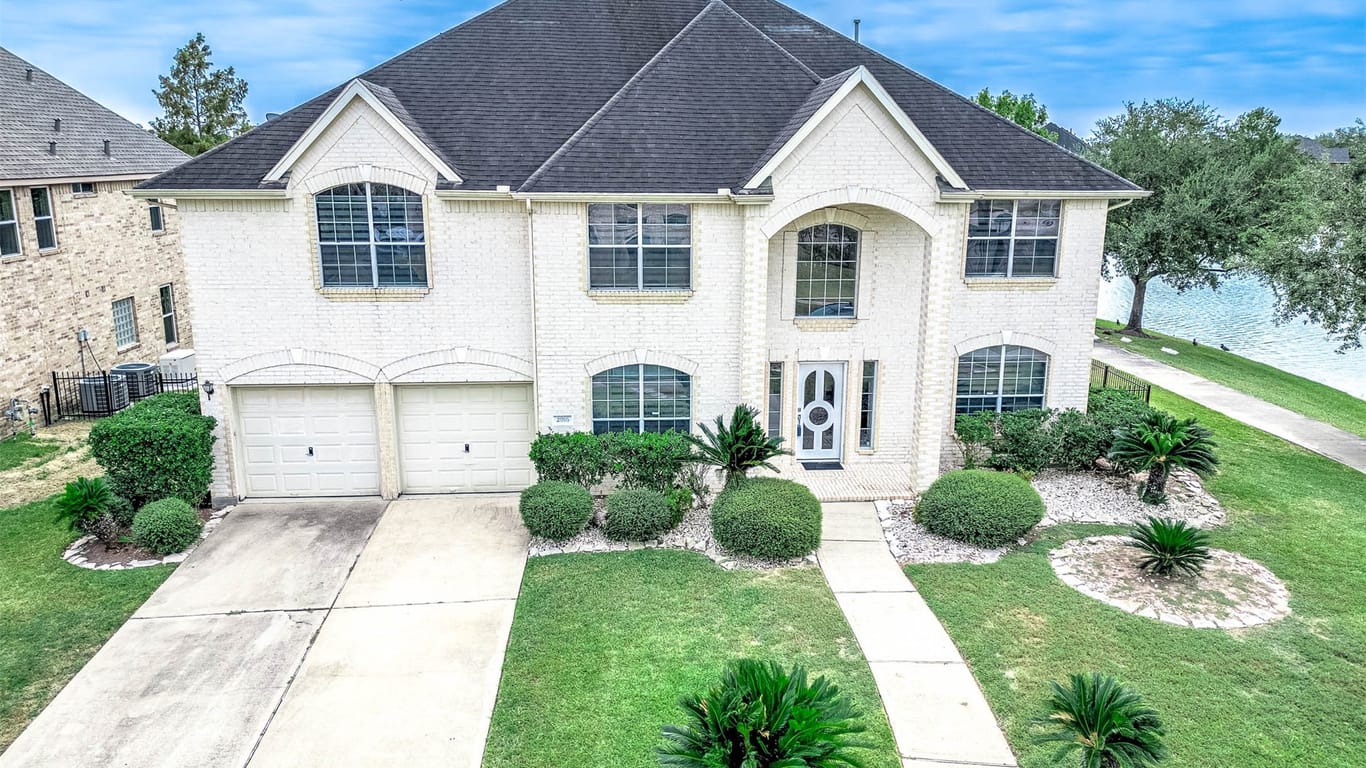 Pearland 2-story, 5-bed 2916 Eagle Lake Drive-idx