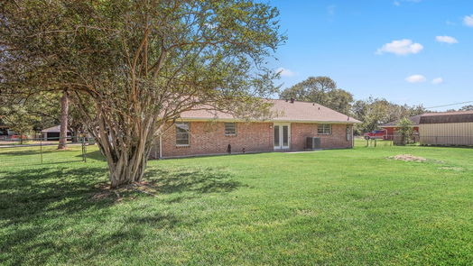 Pearland 1-story, 3-bed 2404 Halbert Drive-idx