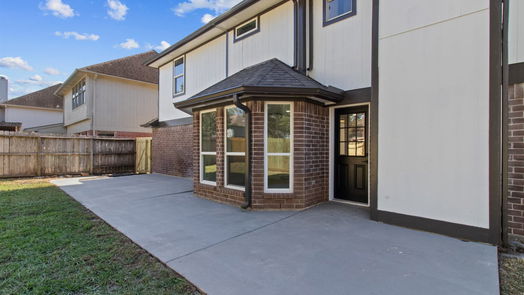 Pearland 2-story, 3-bed 1111 Chesterwood Drive-idx