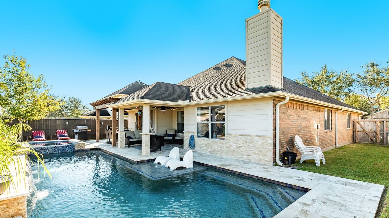 Pearland null-story, 4-bed 6003 Village Grove Drive-idx