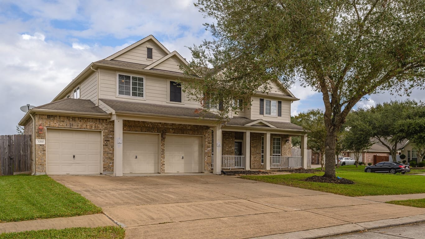 Pearland 2-story, 4-bed 3201 Firefly Road-idx