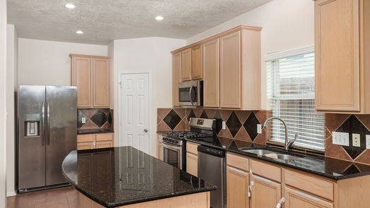 Pearland 2-story, 5-bed 2618 Dawn River Lane-idx