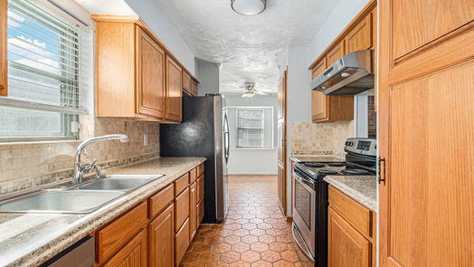 Pearland 2-story, 4-bed 3212 Stratford Street-idx