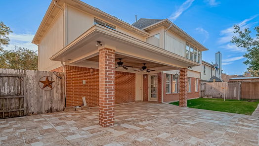 Pearland 2-story, 4-bed 1109 Chesterwood Drive-idx