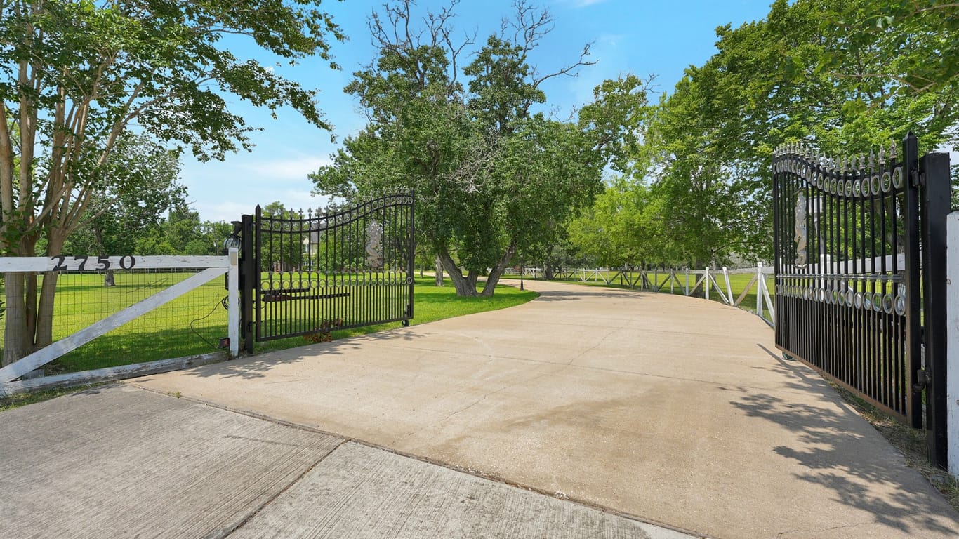 Rosharon 2-story, 4-bed 2750 Kingsley aka County Rd 48 Road-idx