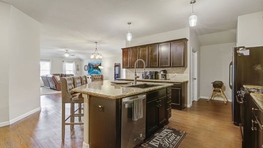 Rosharon 1-story, 4-bed 1807 Luminous Water Lane-idx