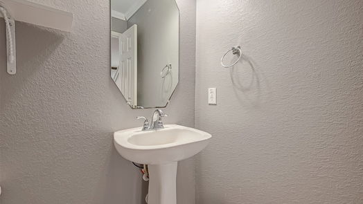 Rosharon 2-story, 4-bed 8314 Quest Court-idx