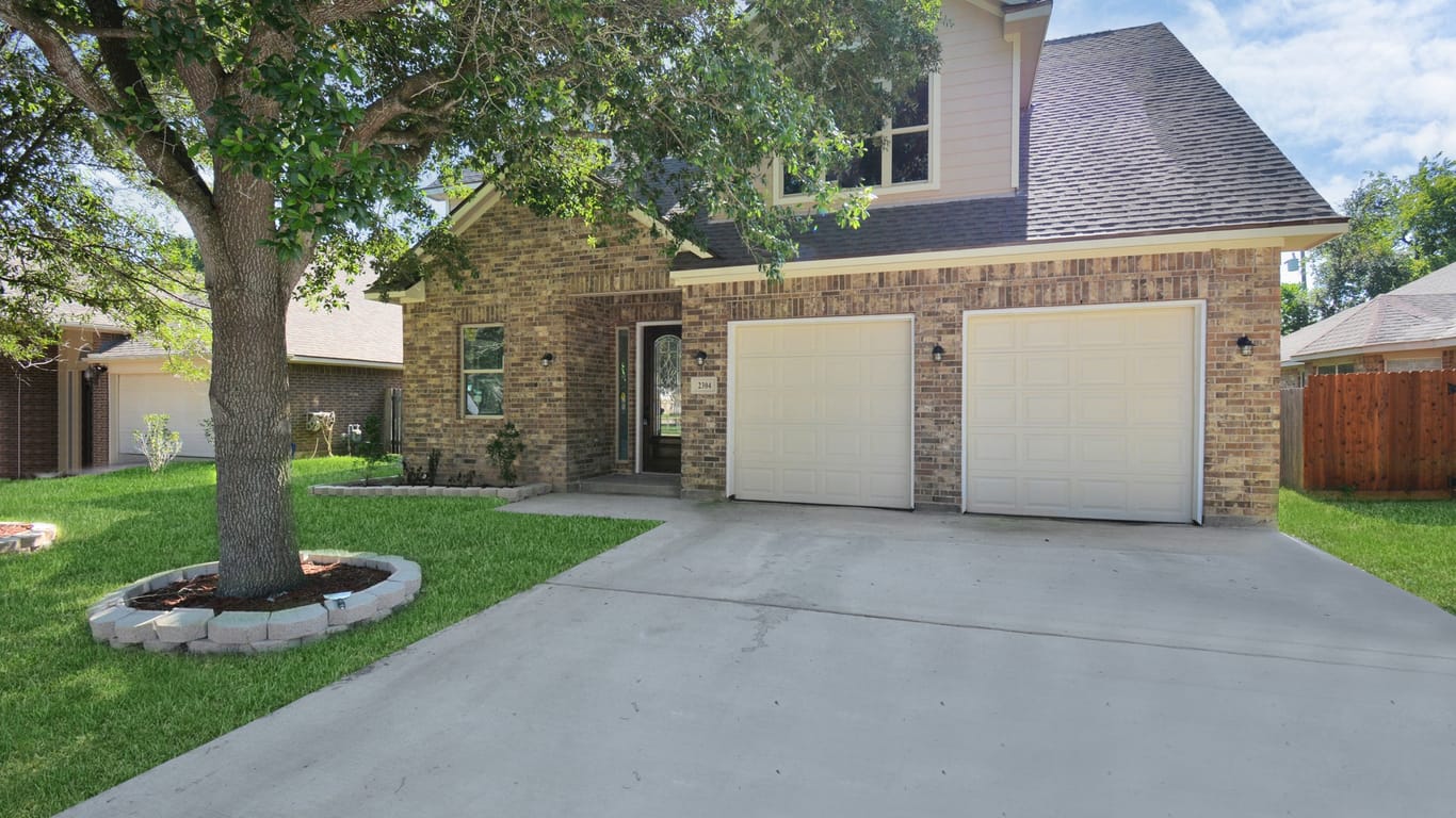 Pearland 2-story, 4-bed 2304 Appian Way-idx