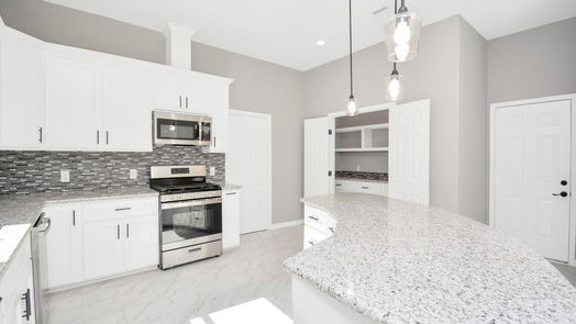 Pearland 2-story, 4-bed 2304 Appian Way-idx