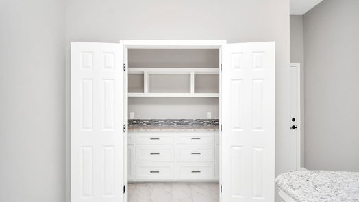 Pearland 2-story, 4-bed 2304 Appian Way-idx